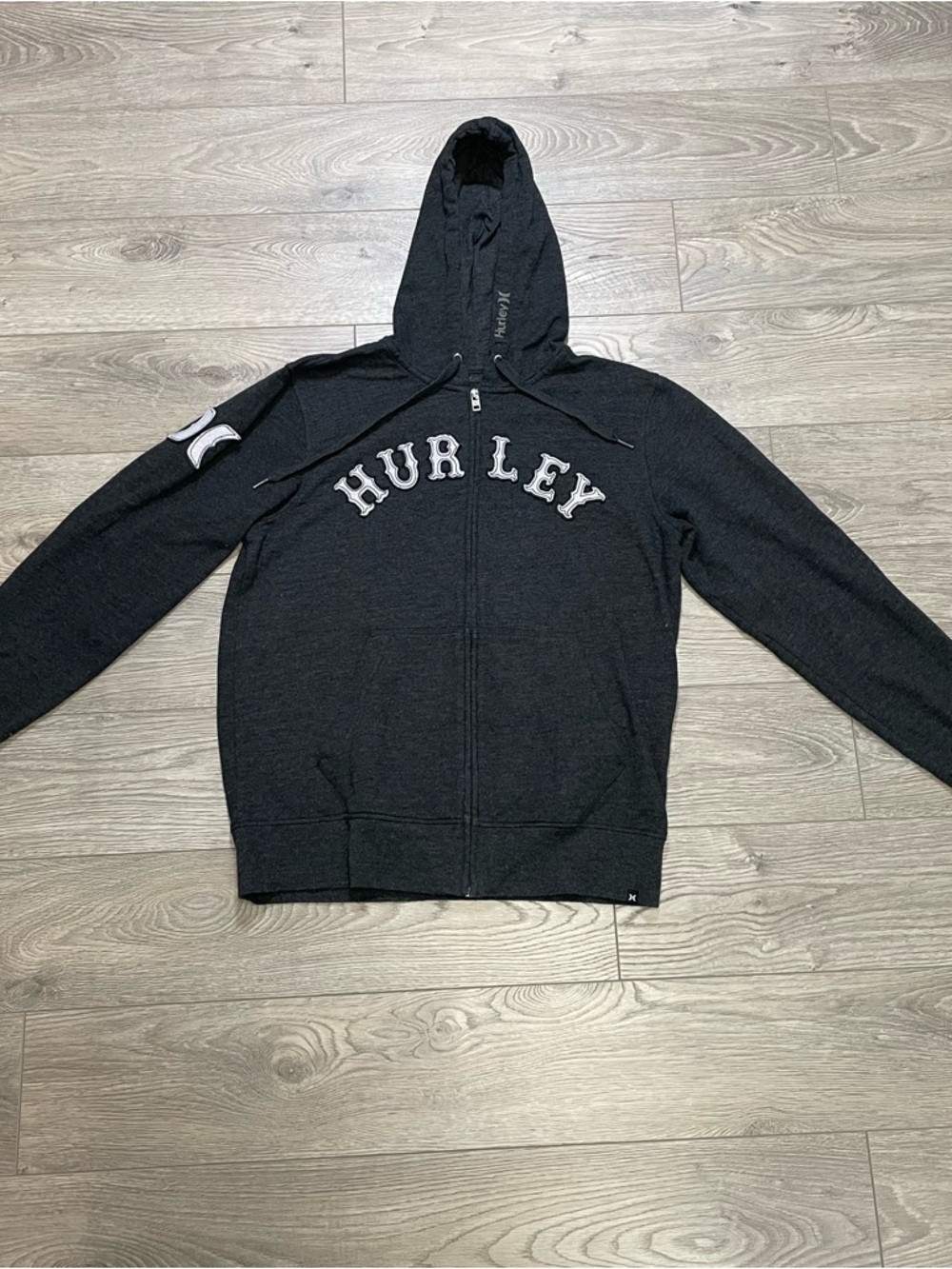 Hurley Charcoal Grey Full-Zip‎ Hoodie Size Small Collegiate Logo Surf Skate Y2K